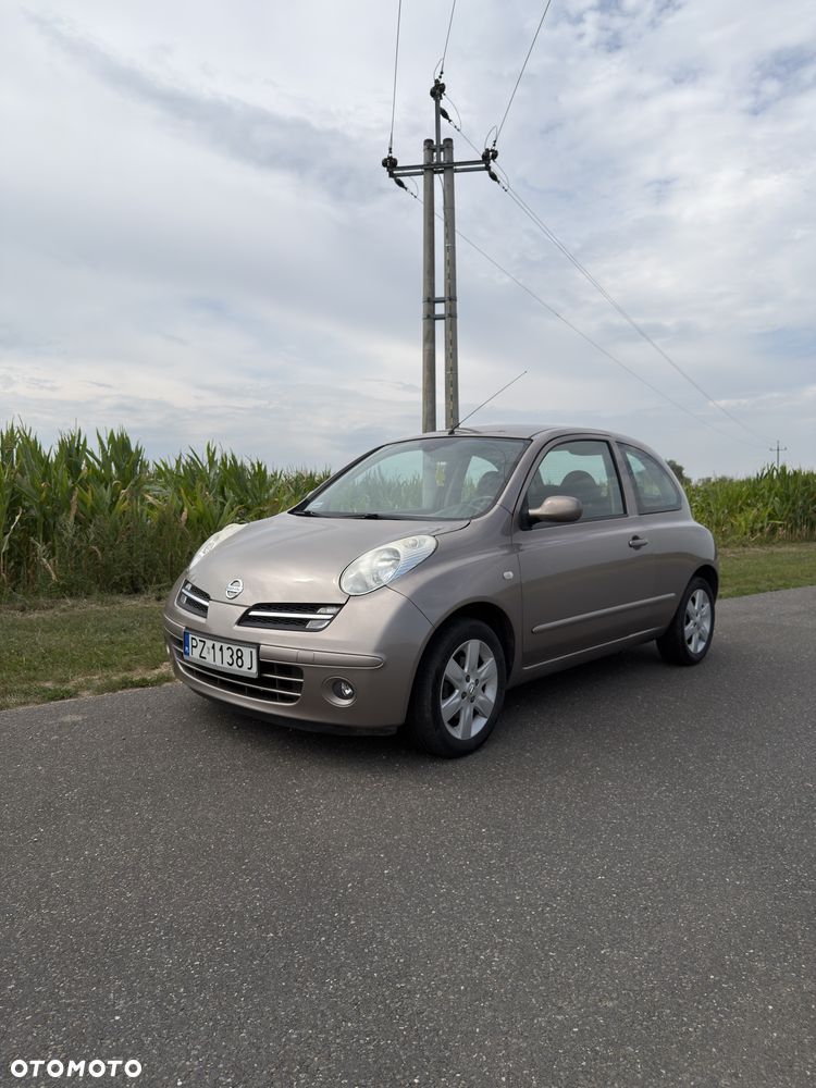 Nissan Micra - 1