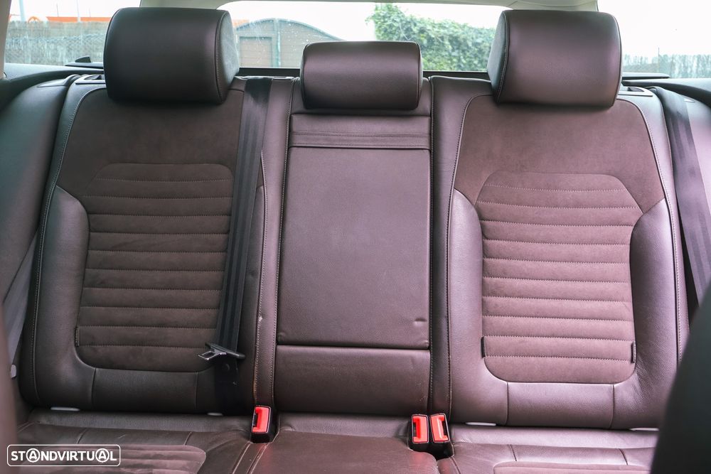 VW Passat Variant 2.0 Blue TDI DPF DSG Comfortline - 6