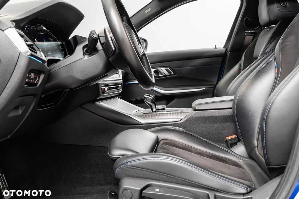 BMW Seria 3 330e Sport - 18