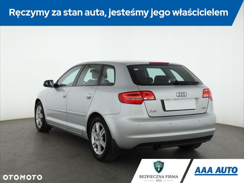 Audi A3 Sportback - 6