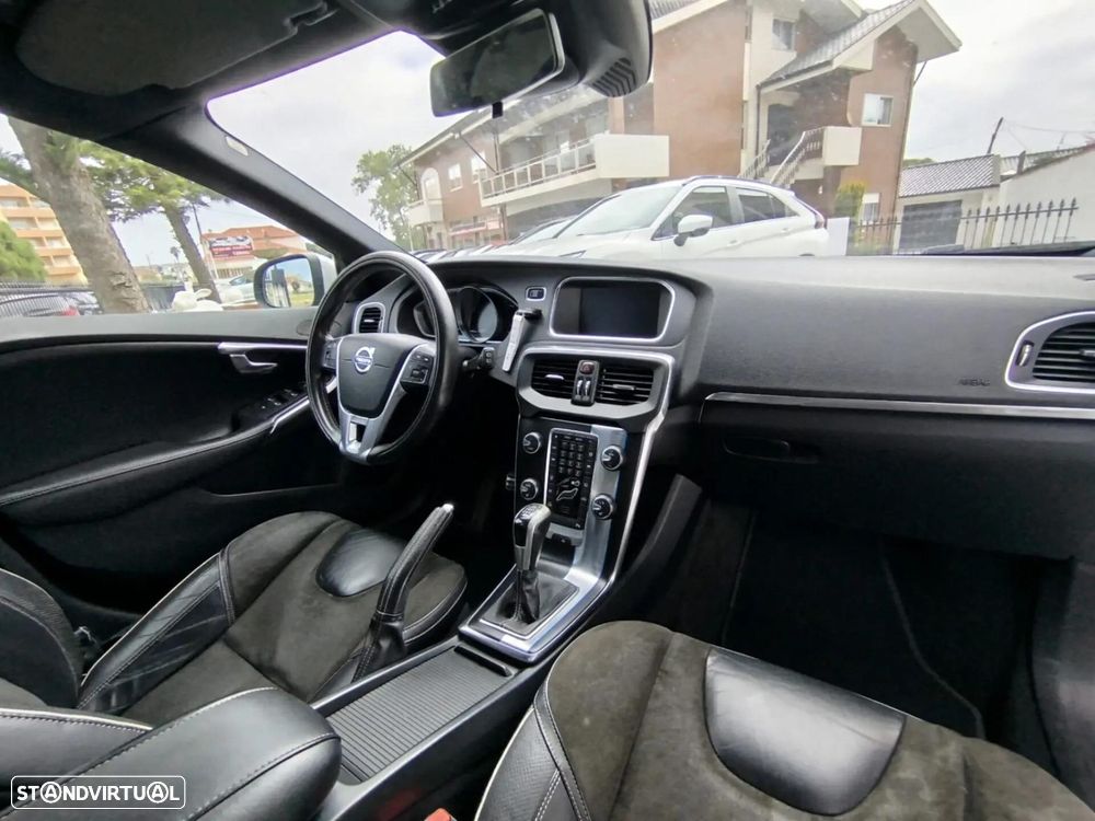 Volvo V40 2.0 D4 R-Design Summum - 12