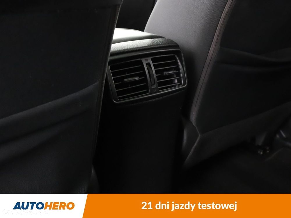 Nissan X-Trail 1.6 DIG-T N-Connecta 2WD - 33