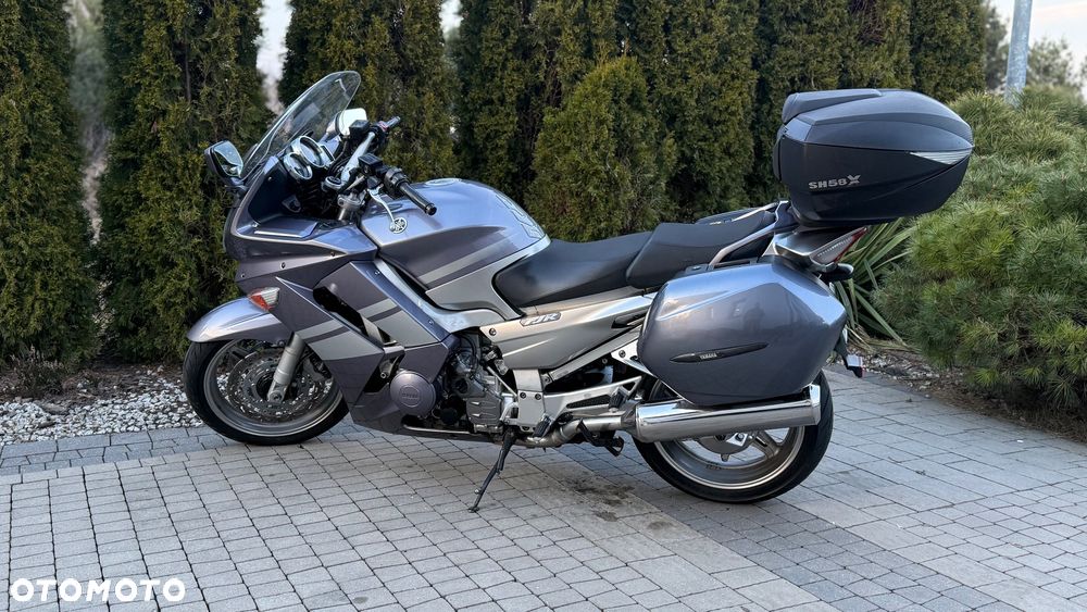 Yamaha FJR - 13