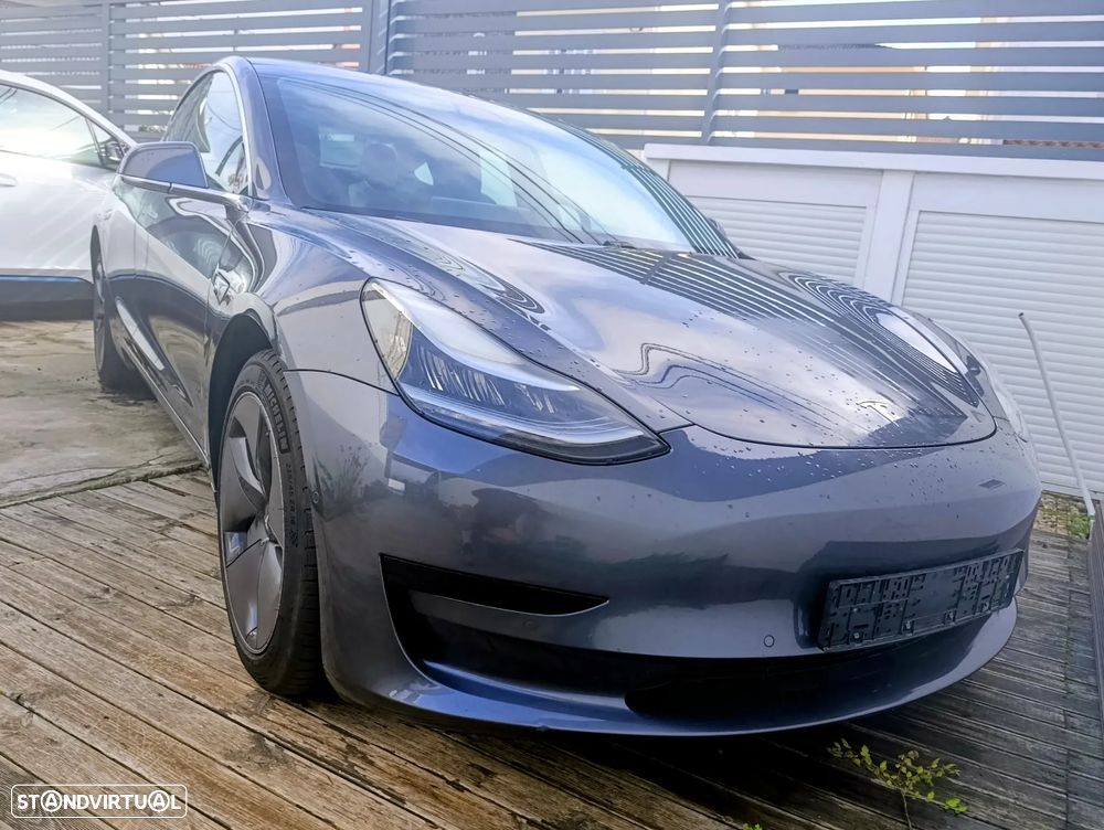 Tesla Model 3 Standard Range Plus RWD - 3