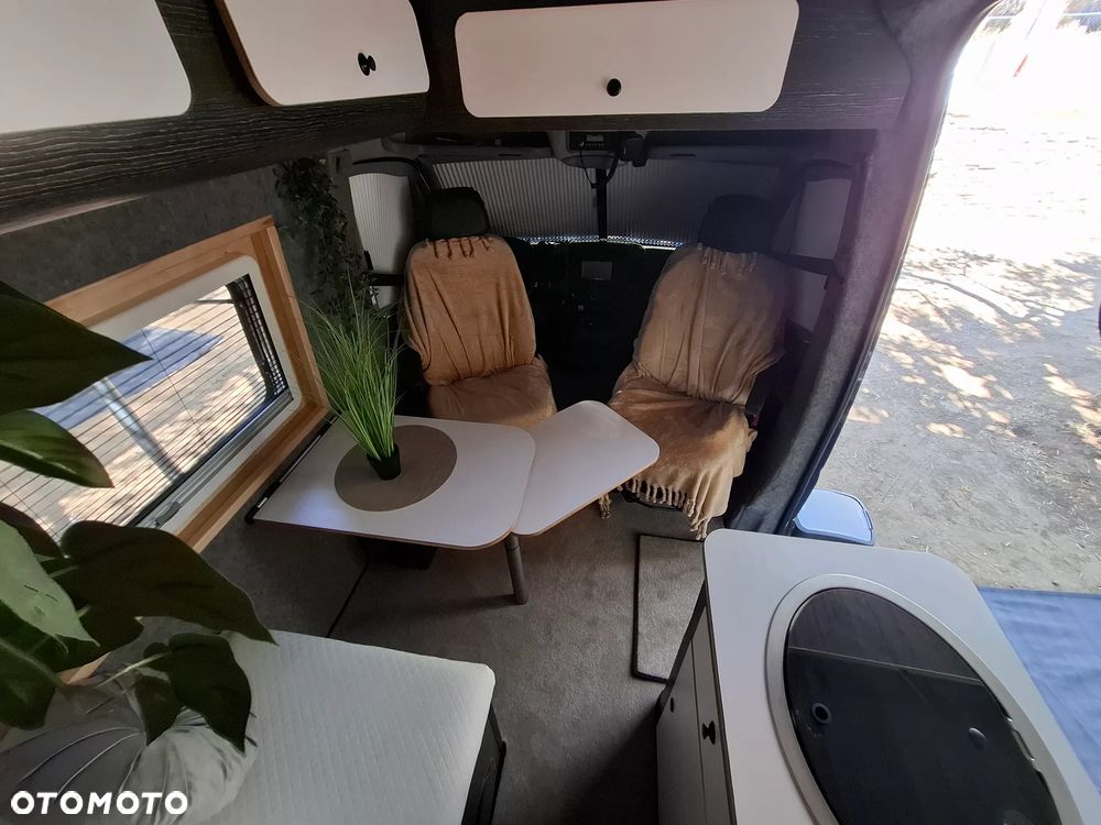 Mercedes-Benz sprinter - 10