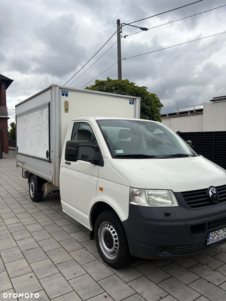 Volkswagen Transporter - 1