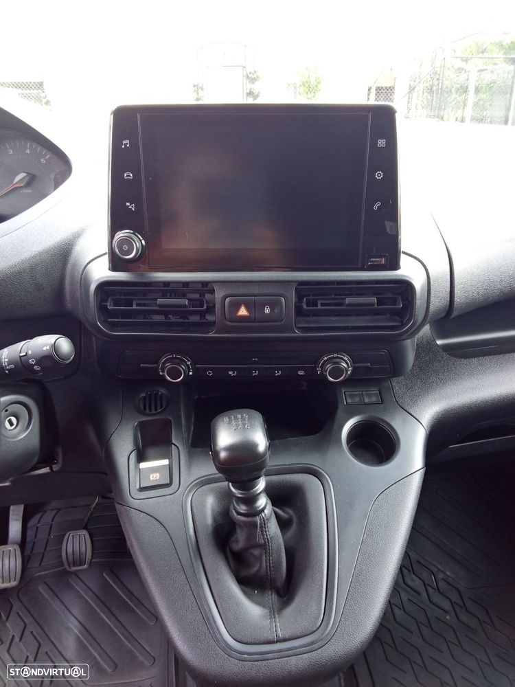 Peugeot Partner LONGA 1.5 BlueHDI - 12