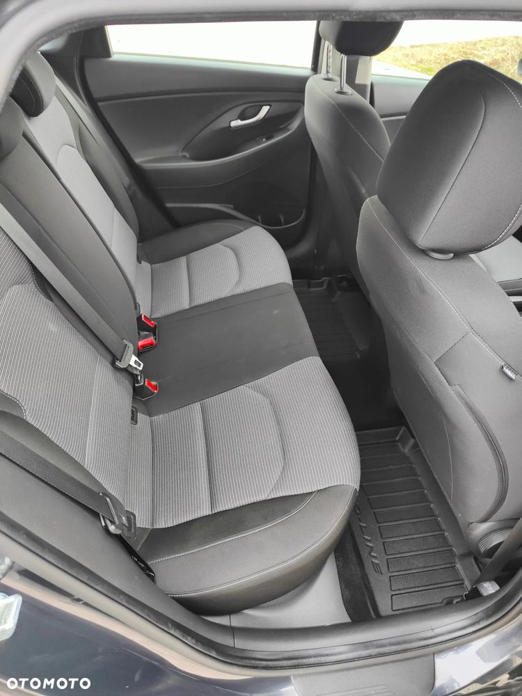 Hyundai i30 1.5 DPI Classic + - 19