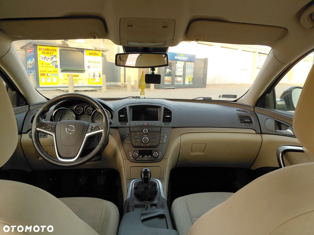 Opel Insignia - 13