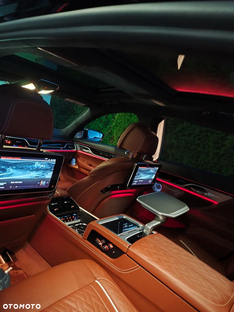 BMW Seria 7 750Li xDrive - 4