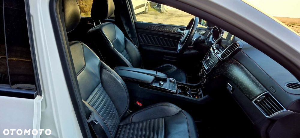 Mercedes-Benz GLE - 11