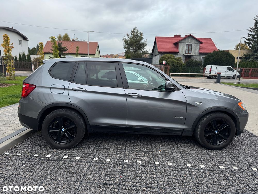 BMW X3 3.0i - 11