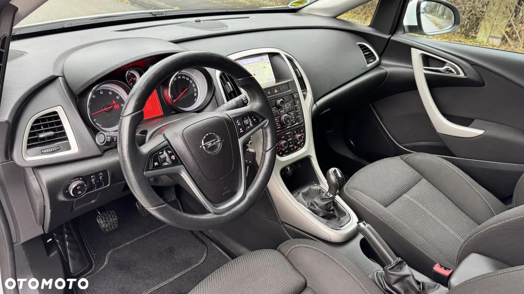 Opel Astra 1.4 Turbo Sports Tourer Innovation - 17