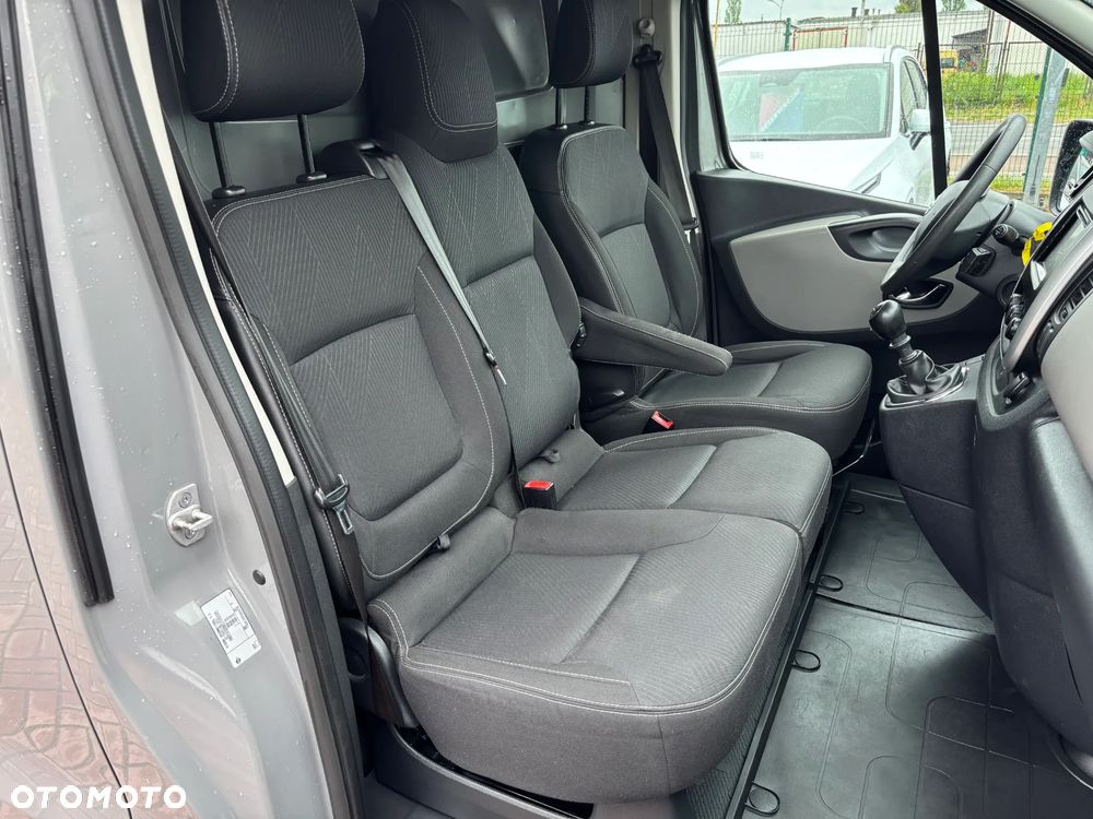 Nissan NV300 - 13