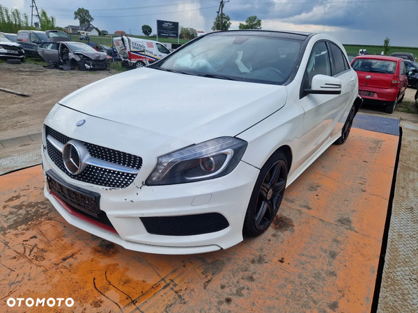 Mercedes KLASA A W176 2015-2018 Silnik A 250 M270.920 218KM/160kW 650 na części drzwi lampa klapa