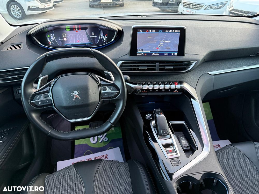 Peugeot 3008 1.2 PureTech Turbo S&S EAT8 Allure - 14