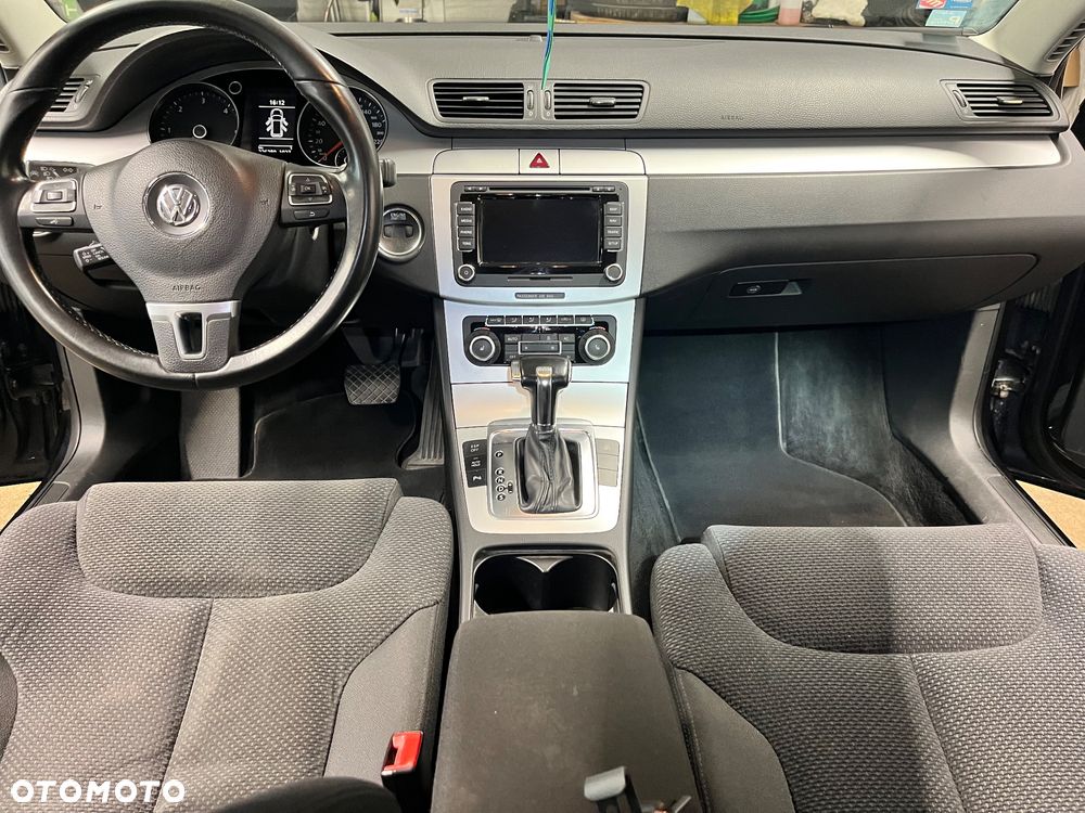 Volkswagen Passat 2.0 TDI 4Mot Highline DSG - 13