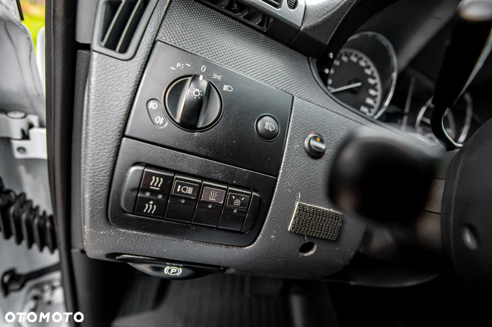 Mercedes-Benz Vito - 23