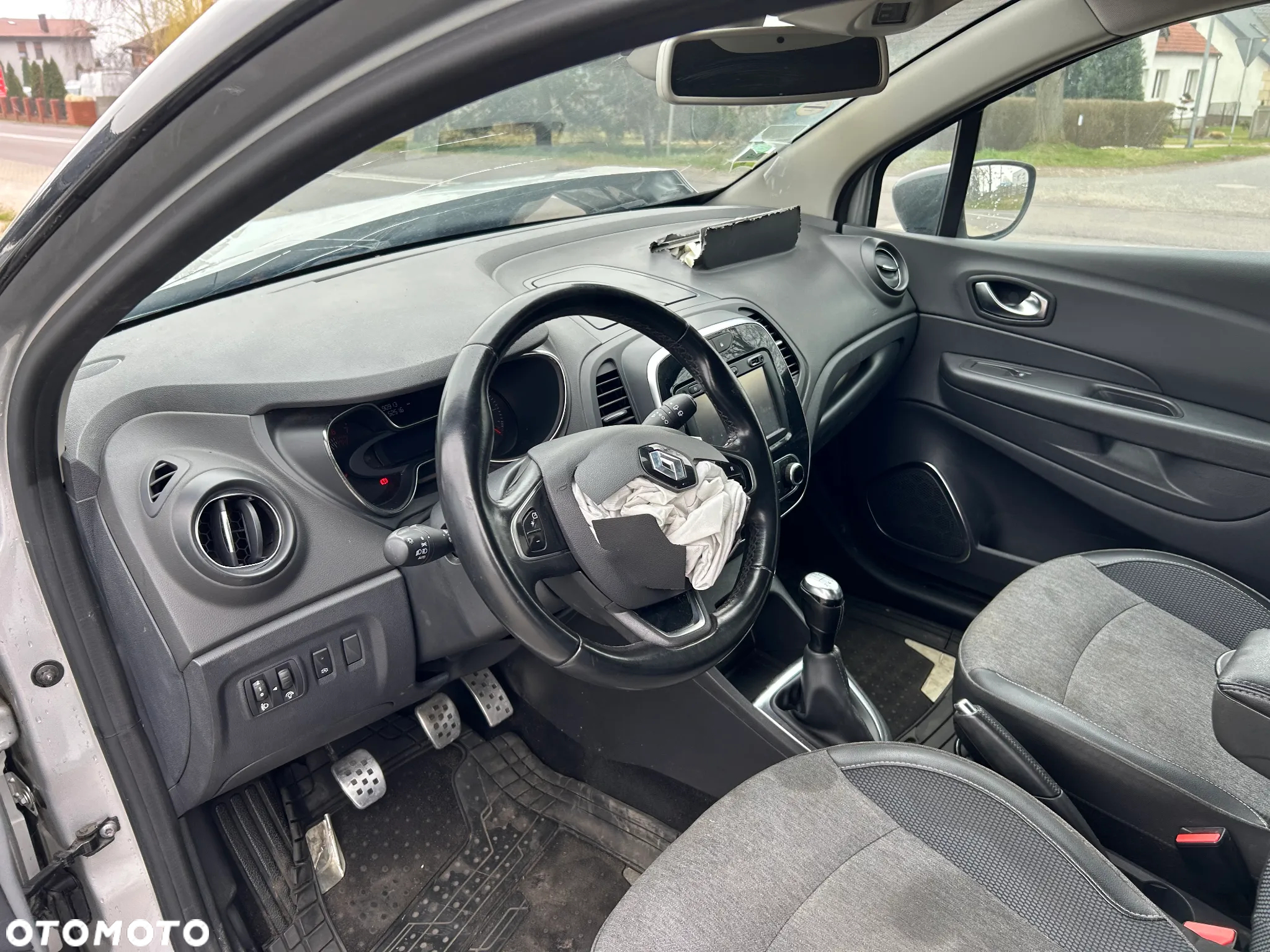 Renault Captur - 26