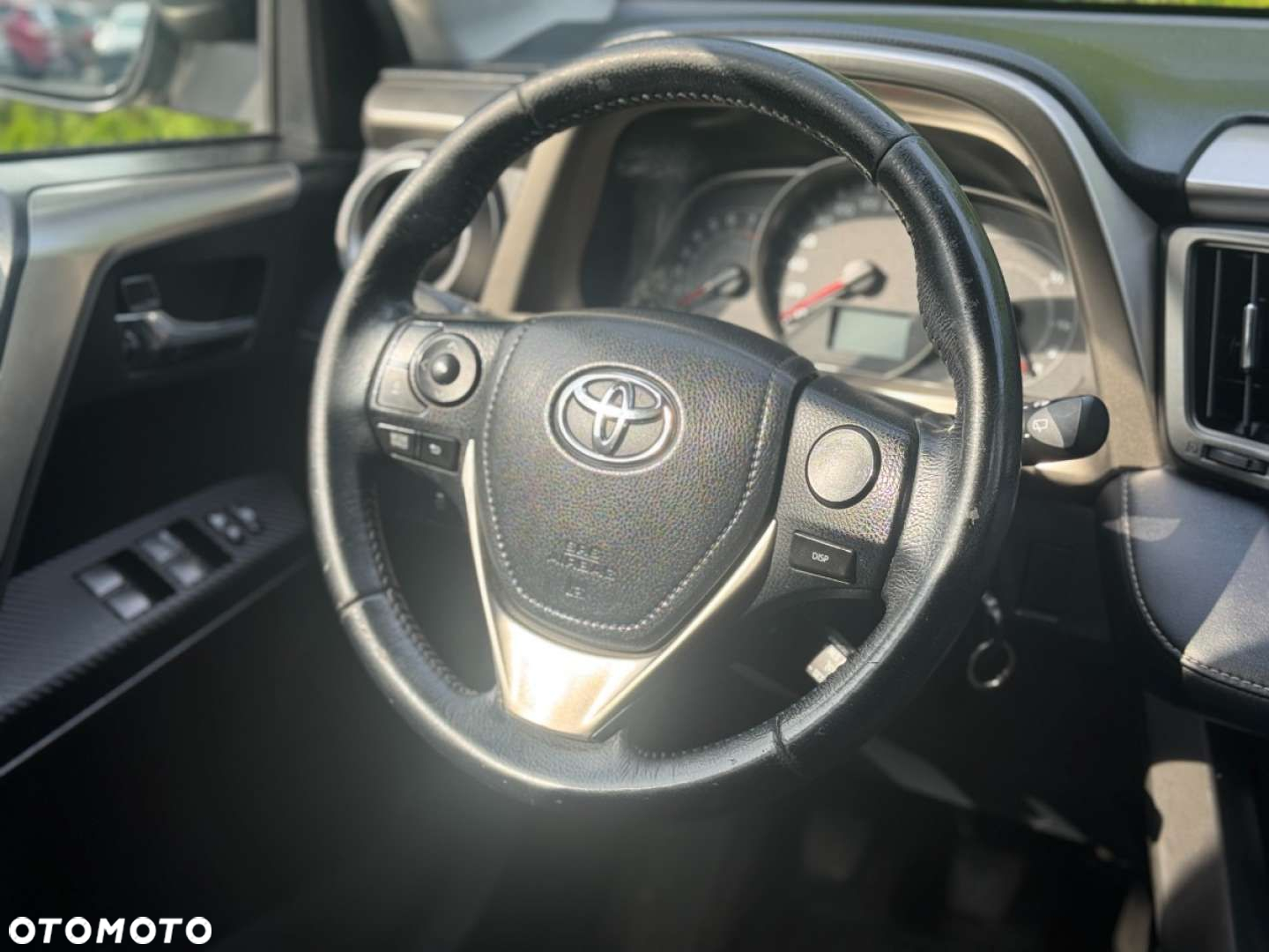 Toyota RAV4 - 28