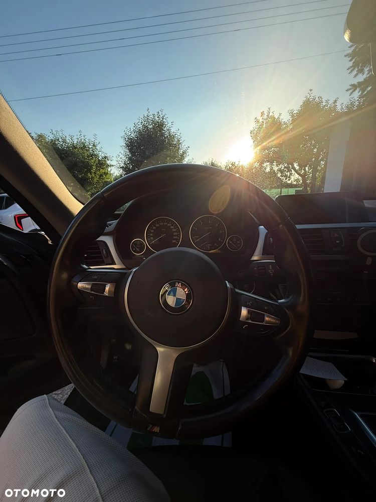 BMW 3GT 320d Luxury Line - 12