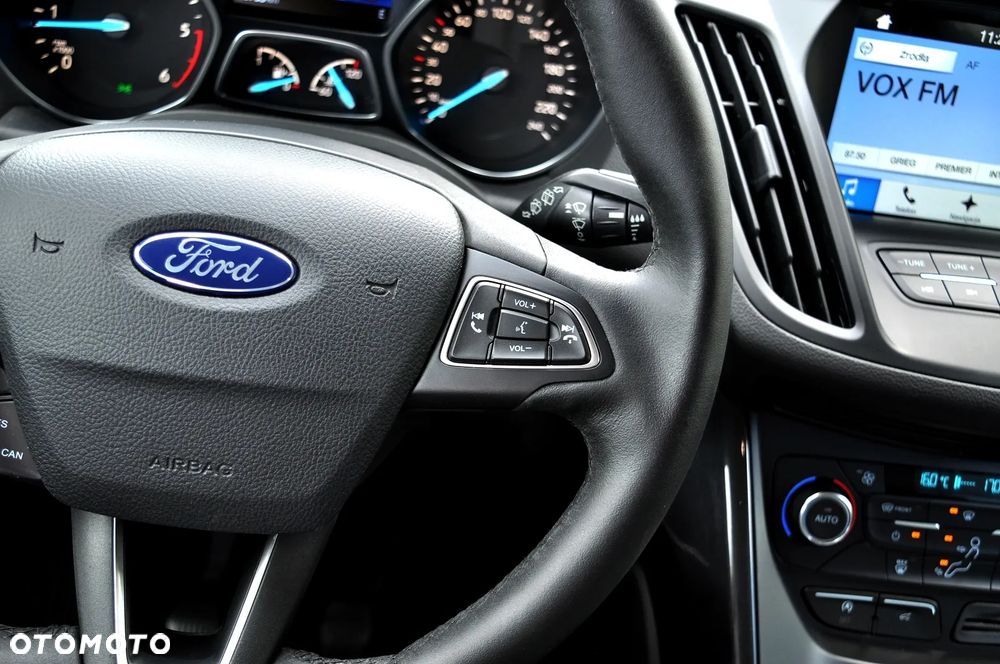 Ford Kuga 2.0 TDCi FWD Titanium - 34