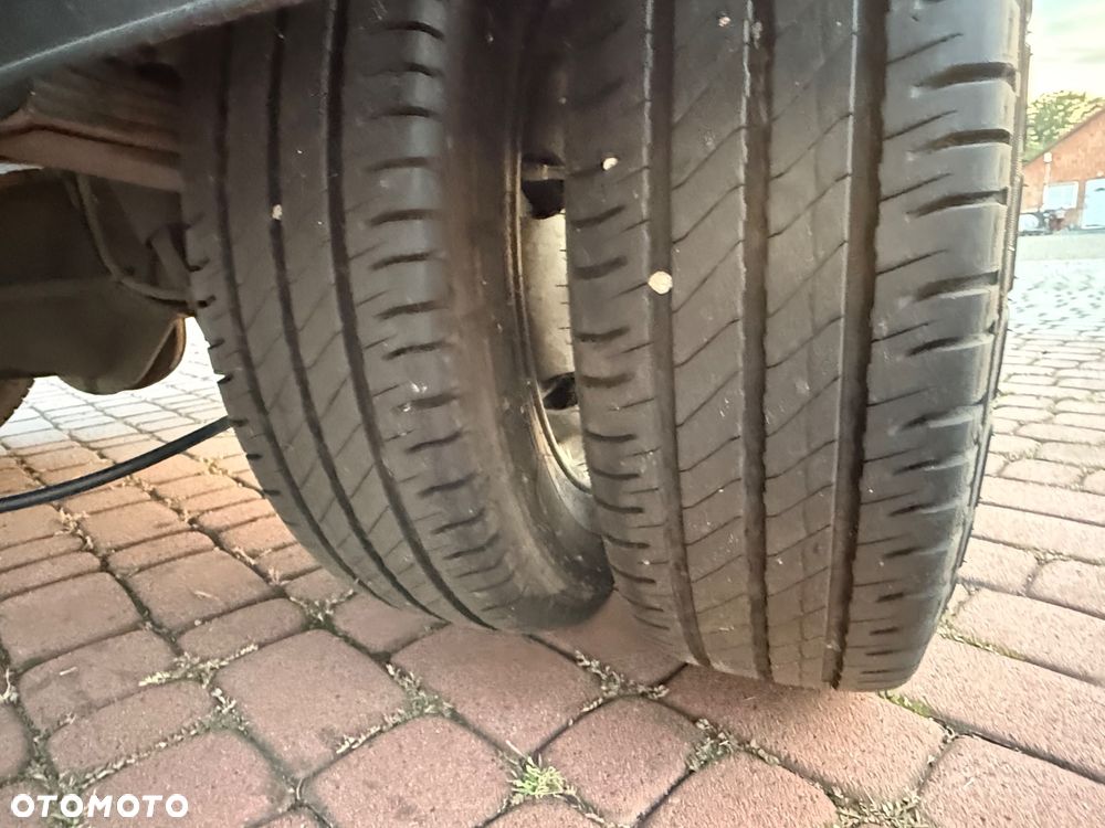Iveco Daily 35C15 *3.0D* KONTENER 3,5M *NOWY SILNIK* KLIMA* TEMPOMAT* ZADBANY* - 12