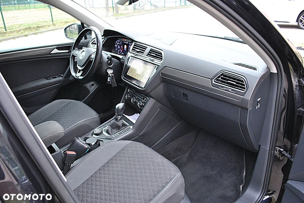 Volkswagen Tiguan 2.0 TDI SCR 4MOTION (BlueMotion Techn.) DSG Highline - 9