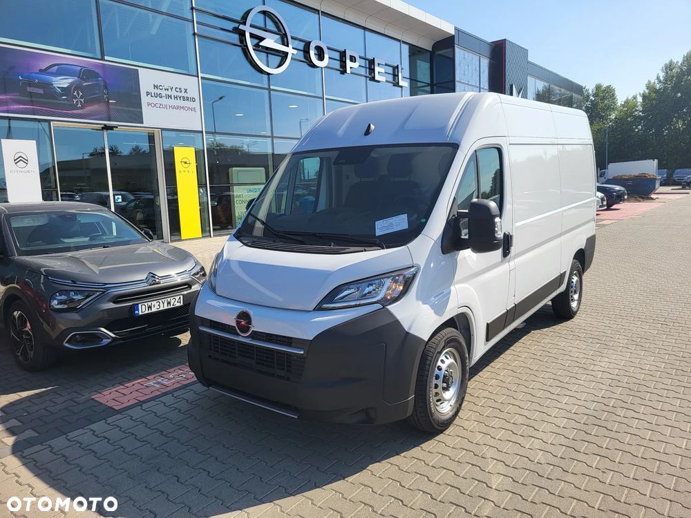Opel Movano