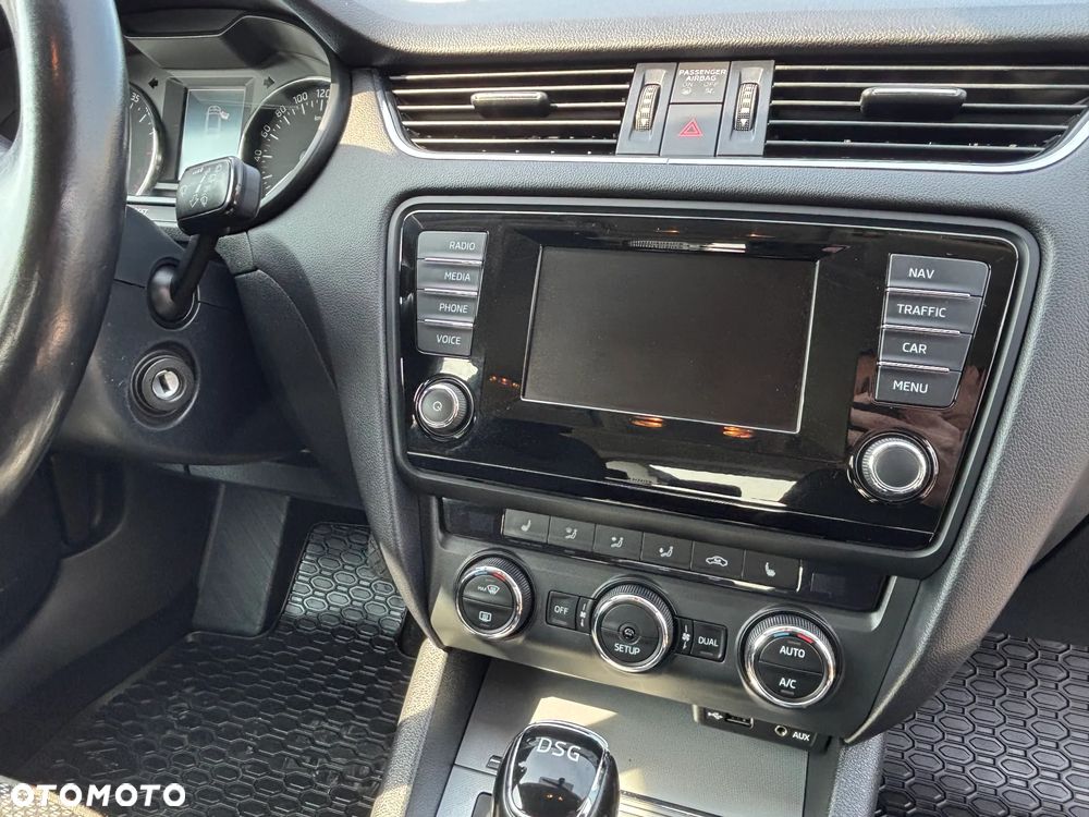 Skoda Octavia 2.0 TDI DSG Ambition - 21