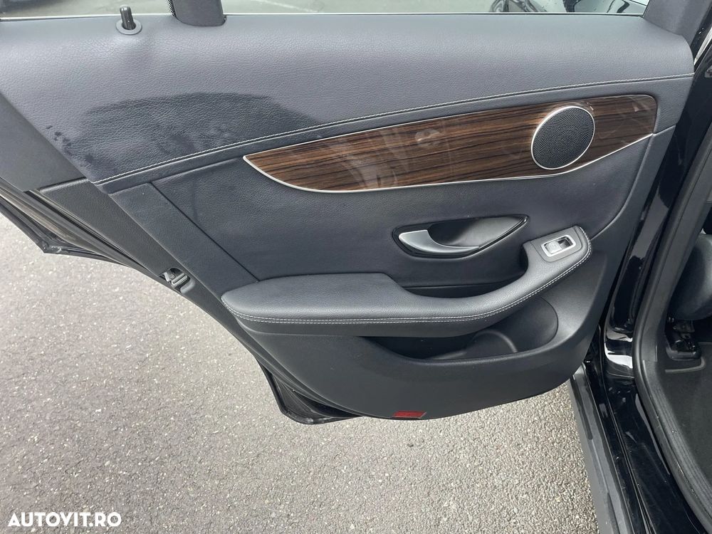 Mercedes-Benz GLC - 25