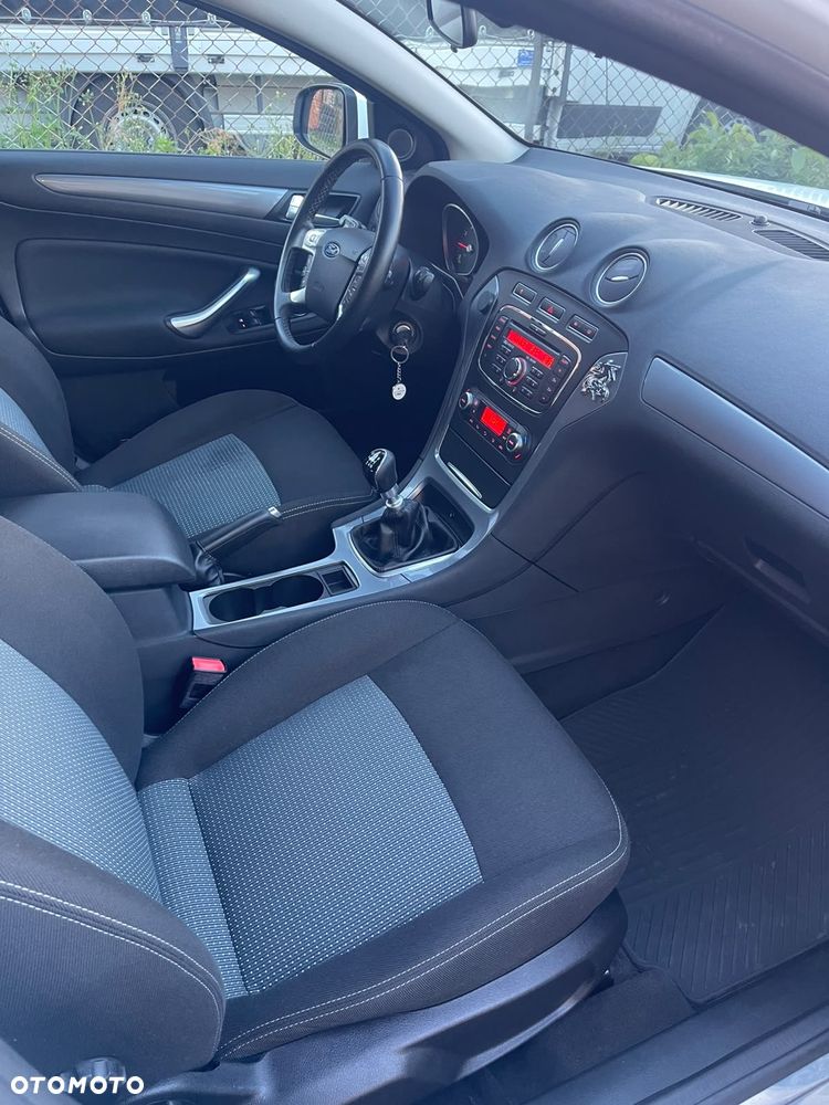 Ford Mondeo 1.6 T Platinium X Plus (Trend) - 26
