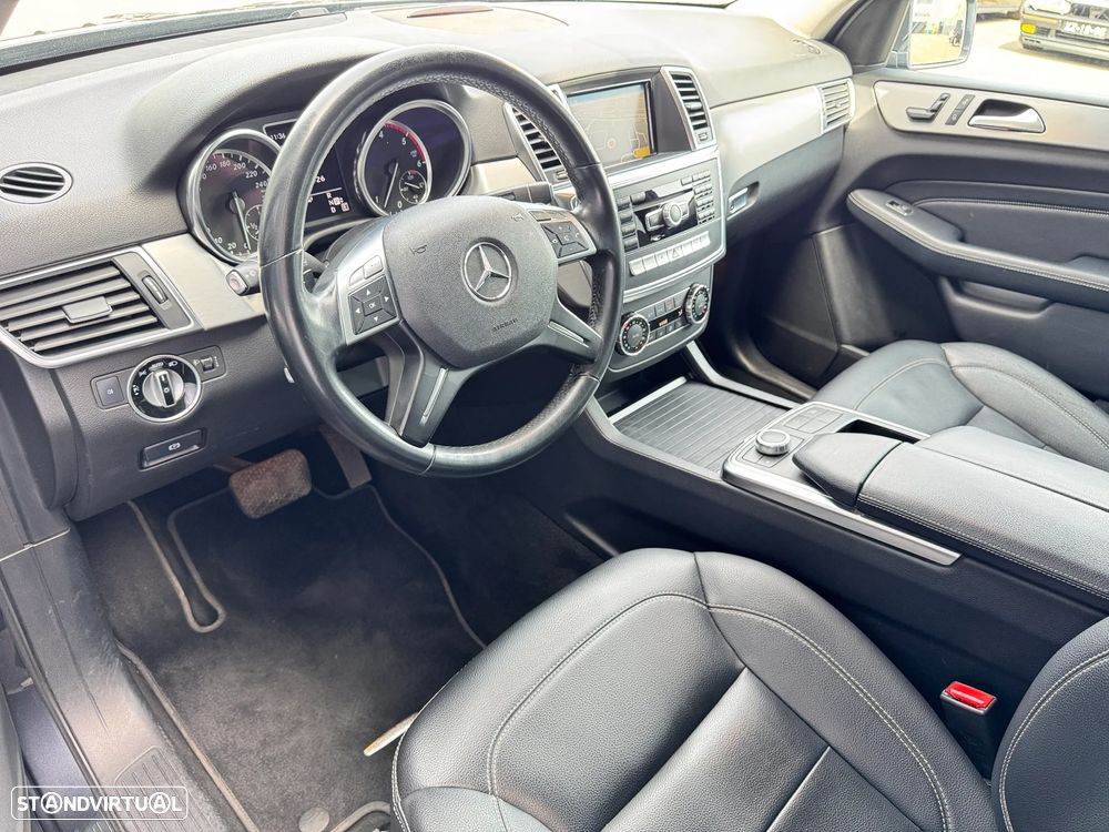 Mercedes-Benz ML 250 BlueTEC 4MATIC 7G-TRONIC - 24