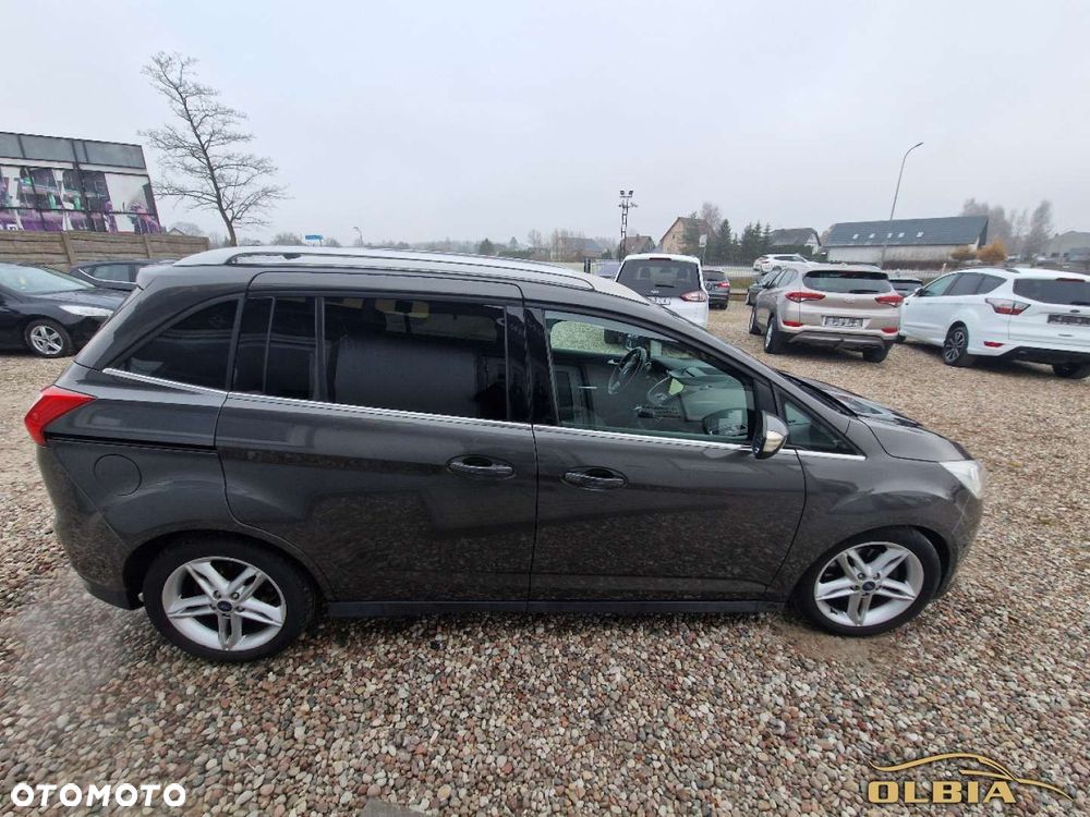 Ford Grand C-MAX - 12