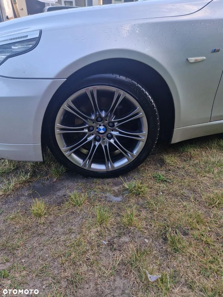 BMW Seria 5 530d Touring - 25