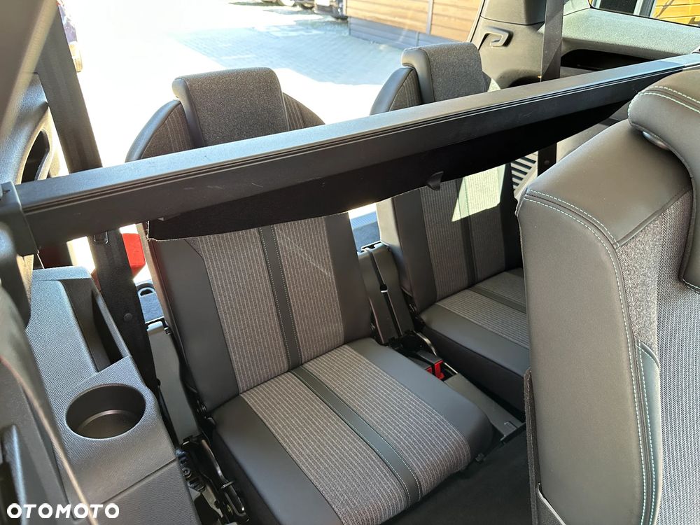 Peugeot 5008 - 27