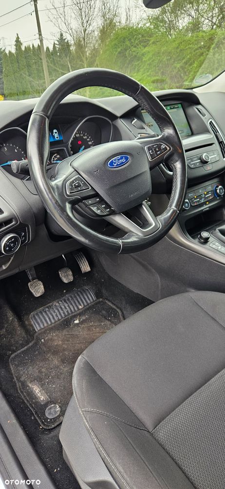 Ford Focus 1.6 TDCi DPF Start-Stopp-System SYNC Edition - 14