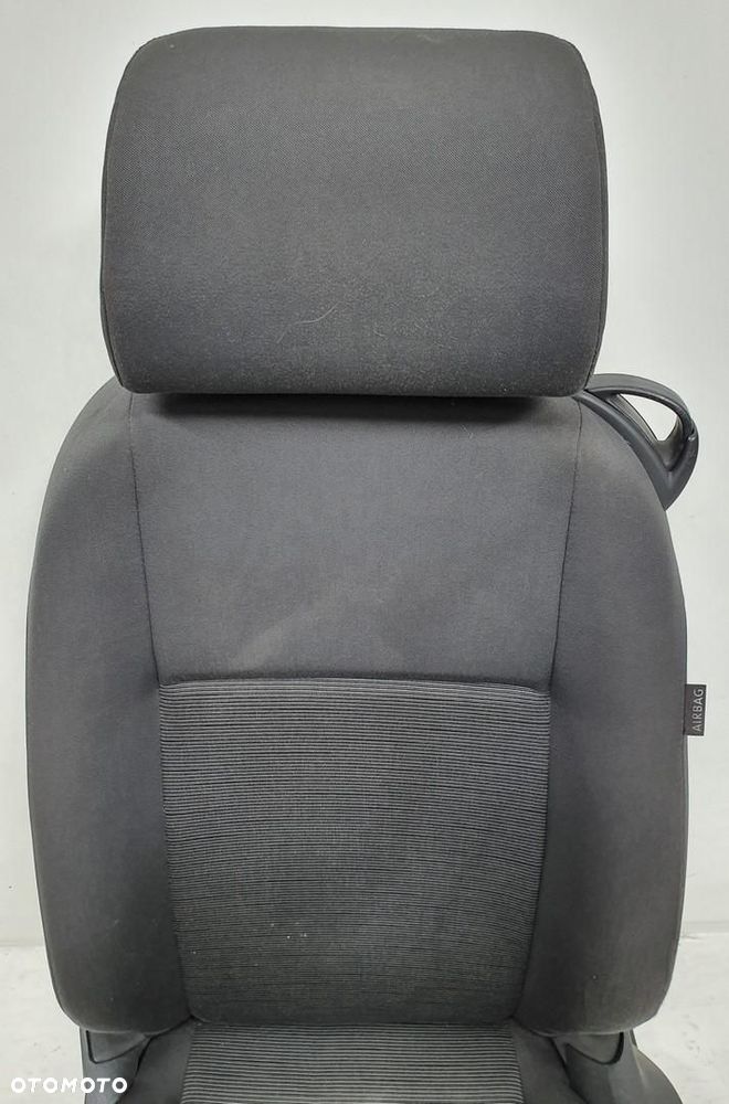 FOTEL LEWY PRZEDNI PRZÓD KIEROWCY VW GOLF V 3D EUROPA - 3