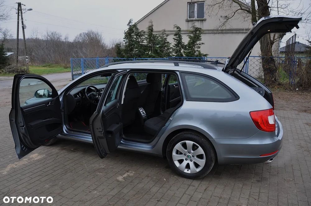 Skoda Superb 1.8 TSI FAMILY - 7