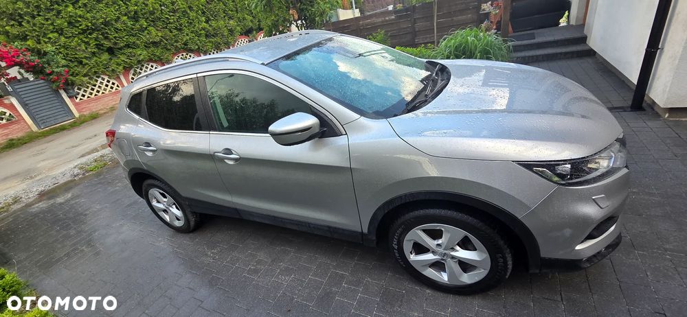 Nissan Qashqai 1.2 DIG-T Xtronic ACENTA - 4