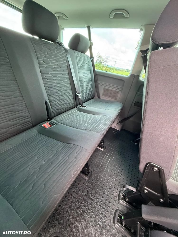 Volkswagen Caravelle - 15