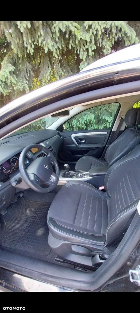 Renault Laguna - 1