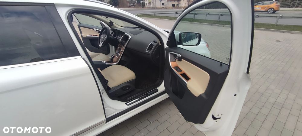 Volvo XC 60 T5 Geartronic Linje Inscription - 16