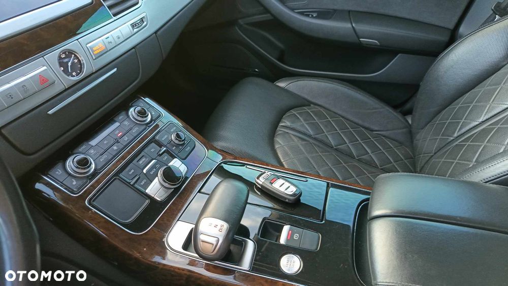 Audi A8 4.2 FSI Quattro - 8