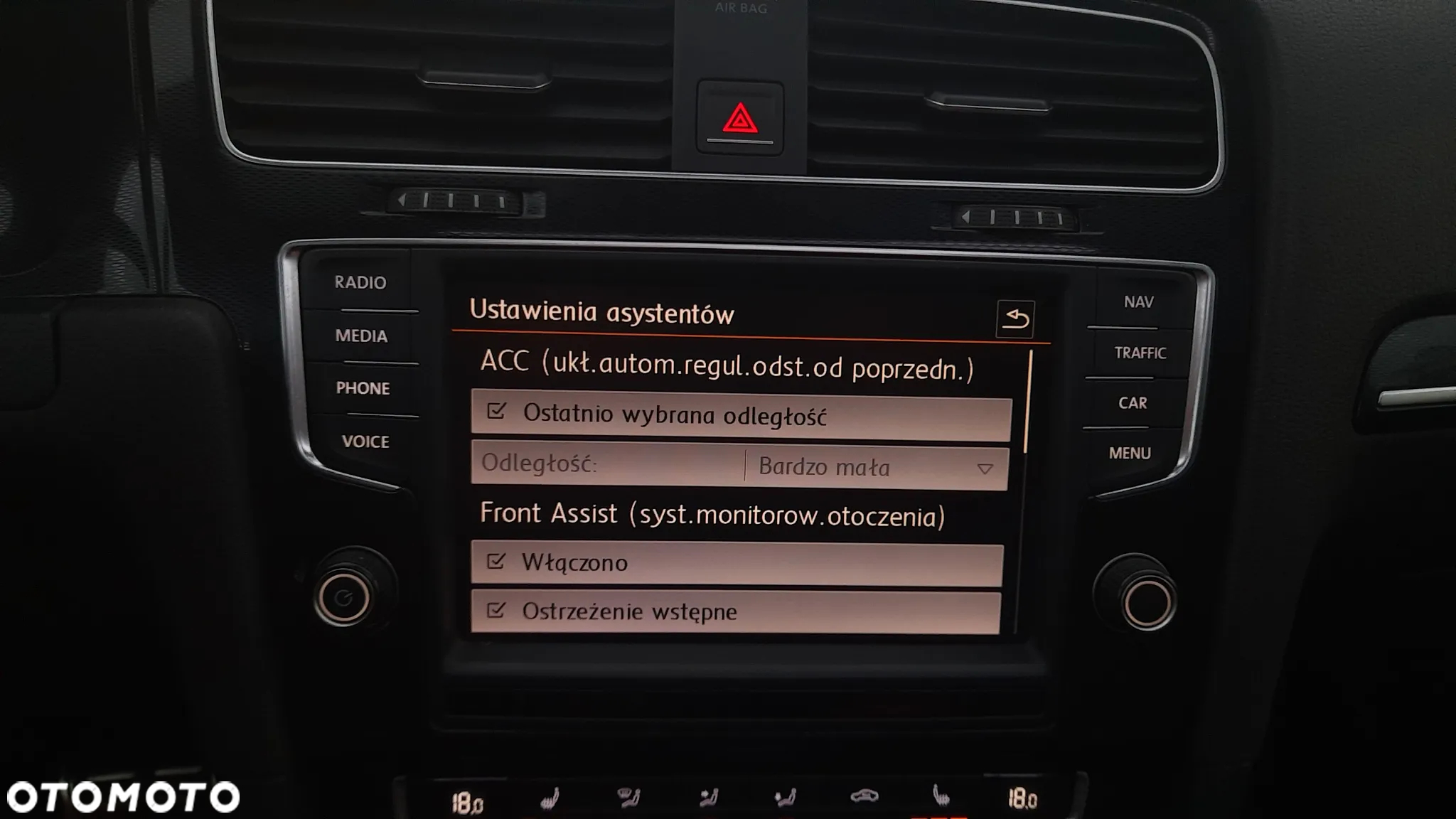 Volkswagen Golf GTD 2.0 TDI SCR DSG - 38