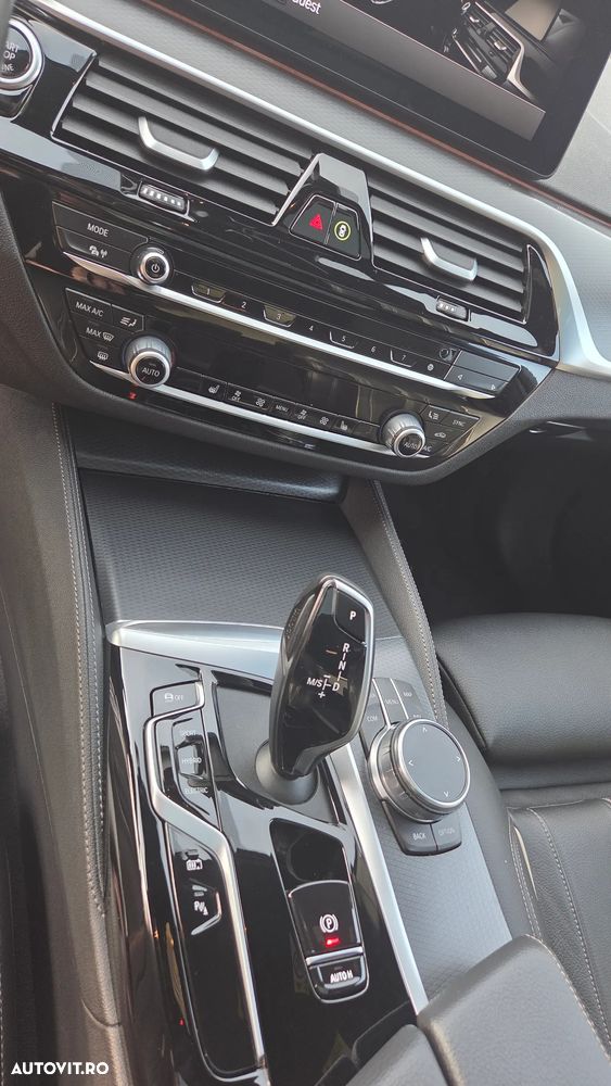 BMW Seria 5 530e xDrive Aut. M Sport Edition - 29