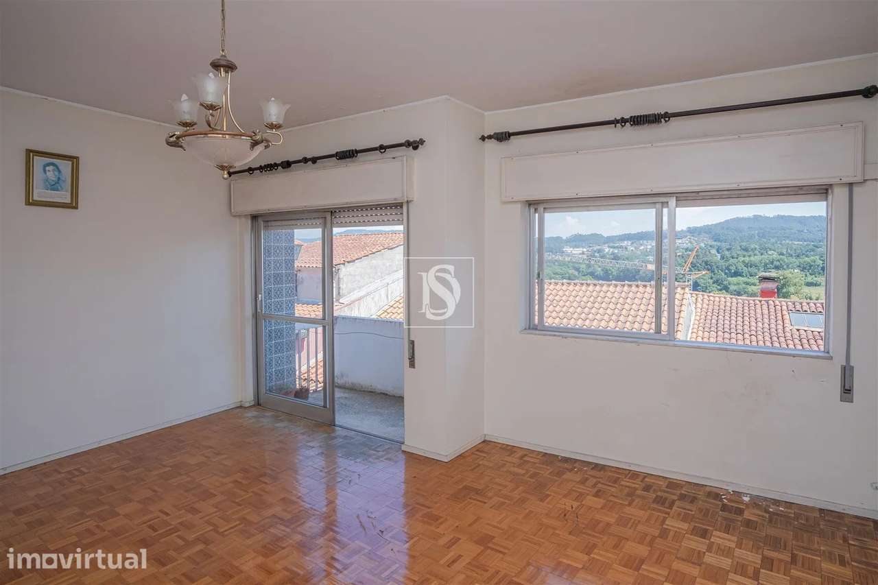 Apartamento T3 na Rua Direita, no coração de Barcelos - Grande imagem: 3/18