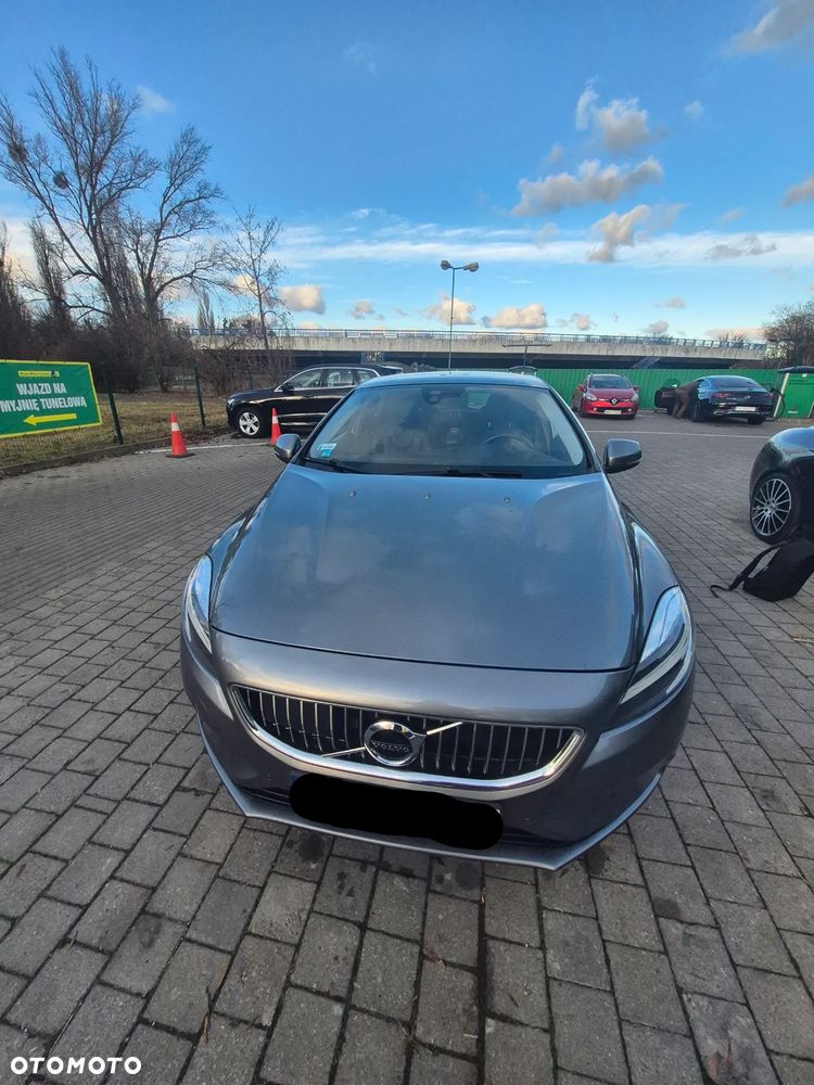 Volvo V40 D3 Inscription - 1