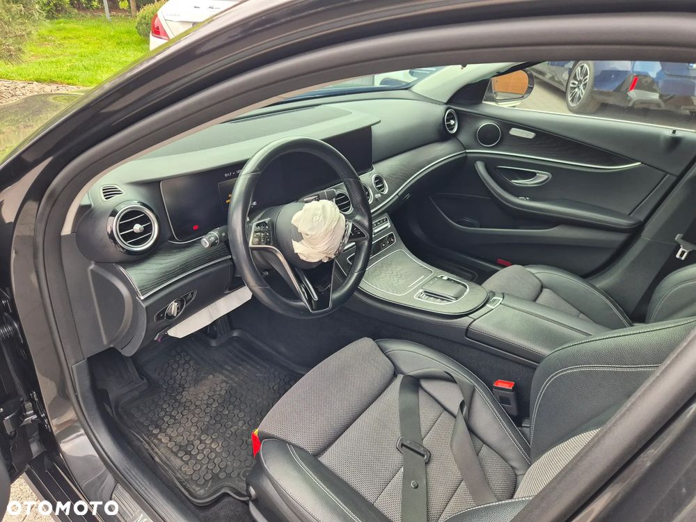 Mercedes-Benz Klasa E - 19