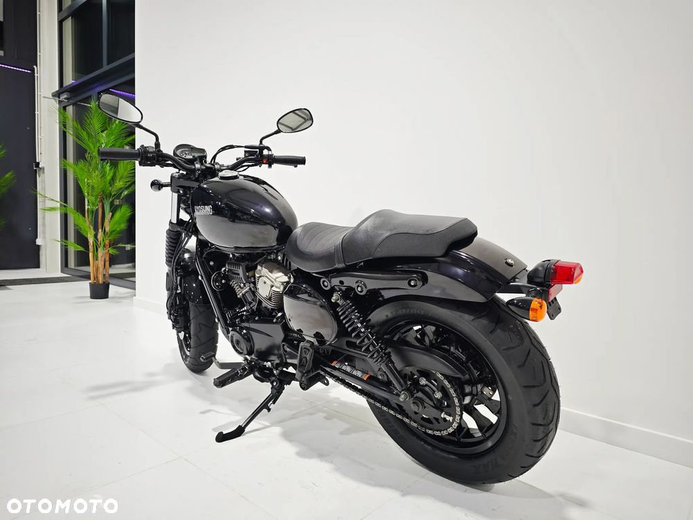 Hyosung GV - 12